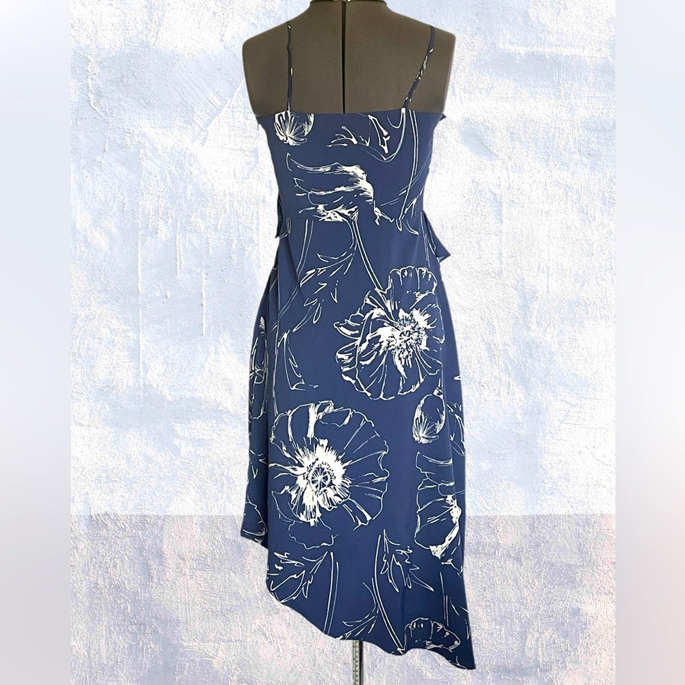 Banana Republic Midi Fully Lined Sundress in Blue Print Size 0… - Picture 4 of 7